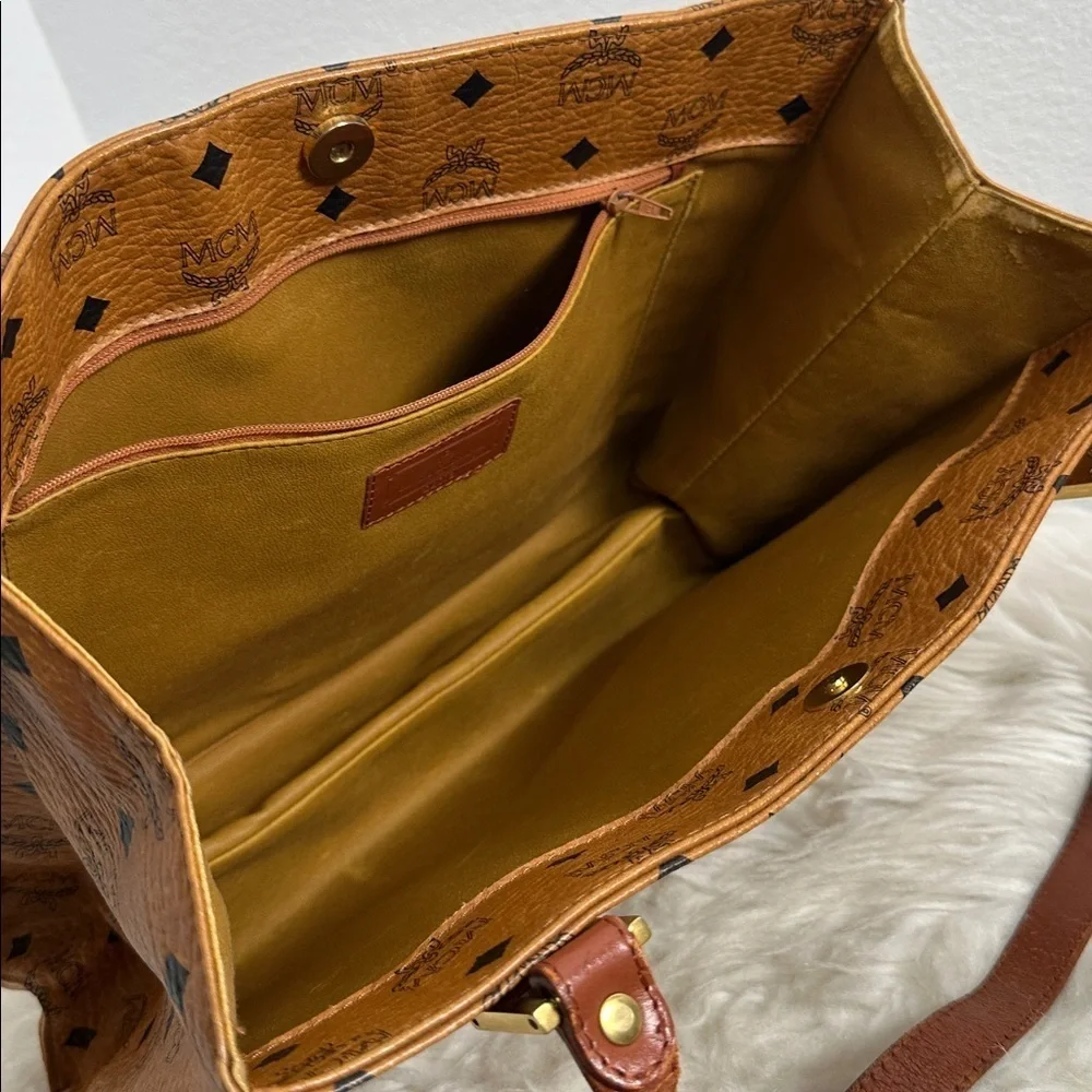 💯Authentic MCM Cognac Visetos Tote with Black Accents🍀